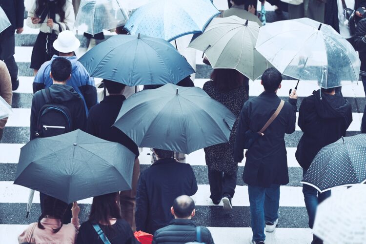 雨の日にカラダが臭い原因