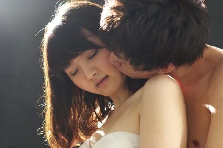 初エッチで彼女の緊張をやわらげる方法