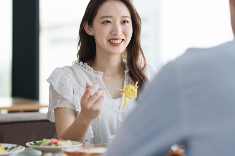 女子に好きなタイプを聞かれたときの好印象な答え方