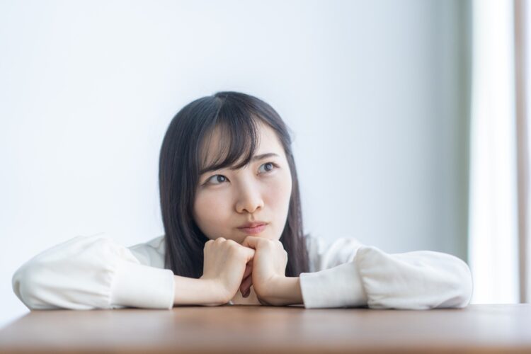 地味な彼女と付き合うメリット