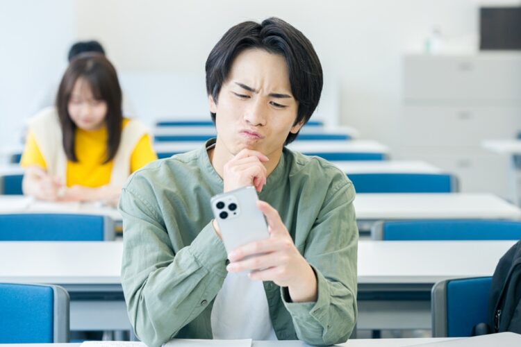 彼女がLINEを未読無視する理由