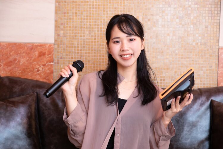 カラオケデートで女子ウケする選曲は？