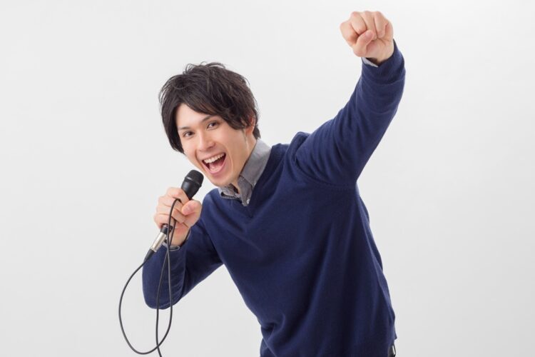 女性とのカラオケデートを成功させるコツ
