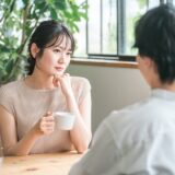 彼女に浮気がバレる瞬間とは？発覚したときの正しい対処法_サムネイル