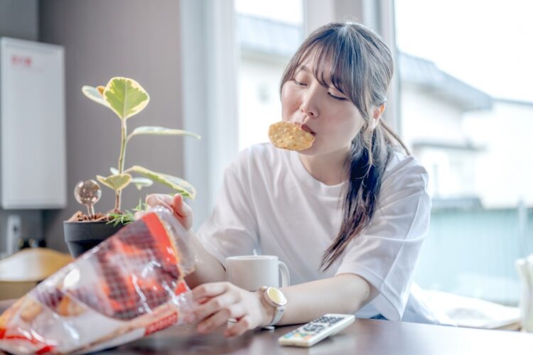 彼女が太ってしまう主な原因